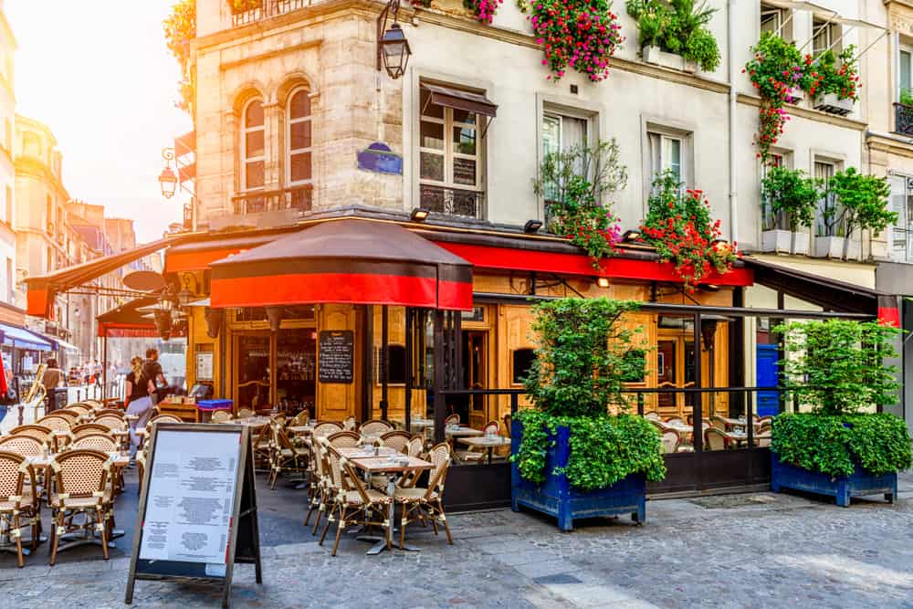 Hyggelig café i Byernes By - Paris.